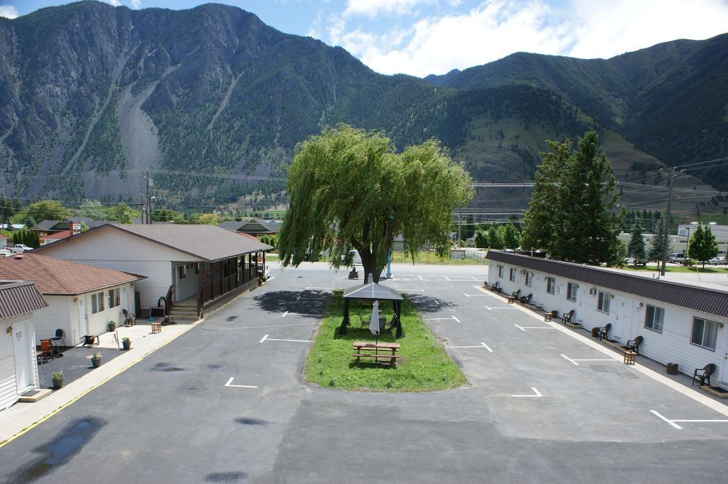 Elks Motel Keremeos Ngoại thất bức ảnh